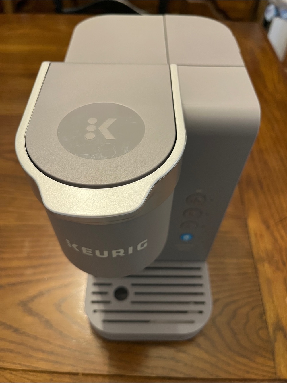Keurig Iced Essentials Single Serve Coffee Maker, 3 Cup Sizes